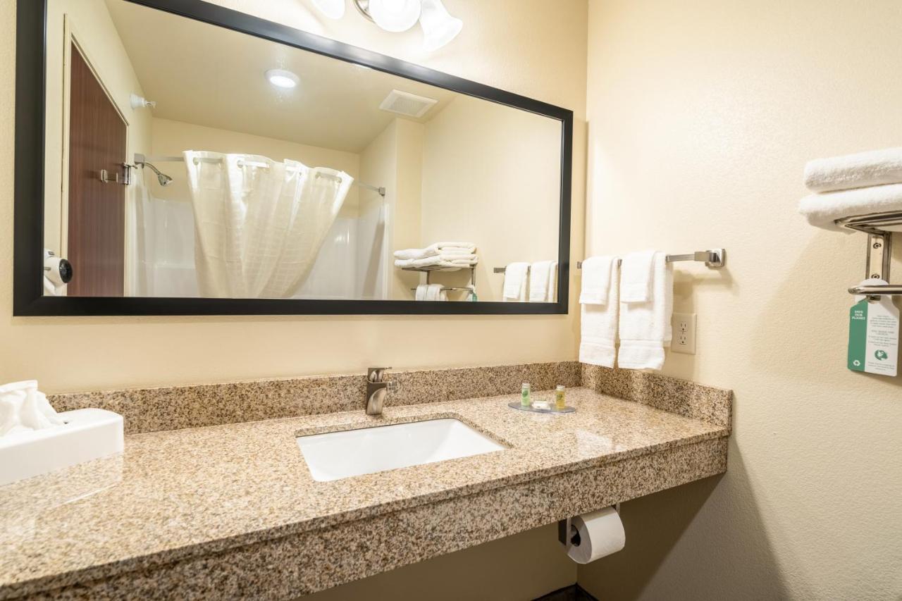 Cobblestone Inn & Suites - Kermit Exterior foto